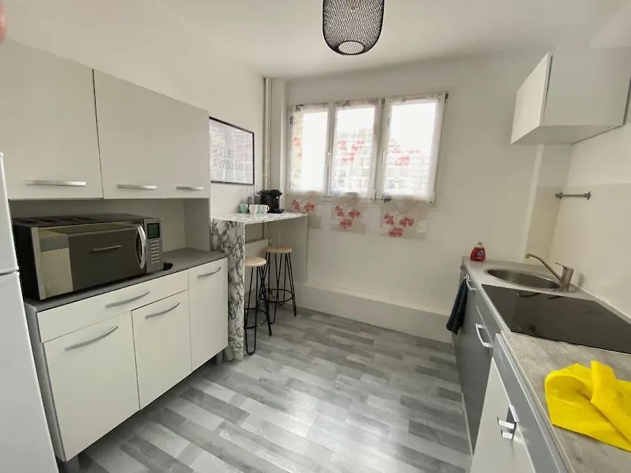 Appartement Paisible Et Bien Situe - Proche Aeroport D'Orly Et Tramway Pour Paris Thiais