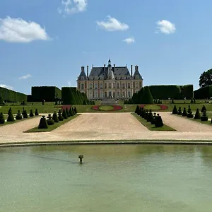 Sceaux - De Charme Dans Maison Appartement
