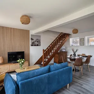 https://la-maison-de-louise-superbe-maison-avec-patio.inbrittany.com
